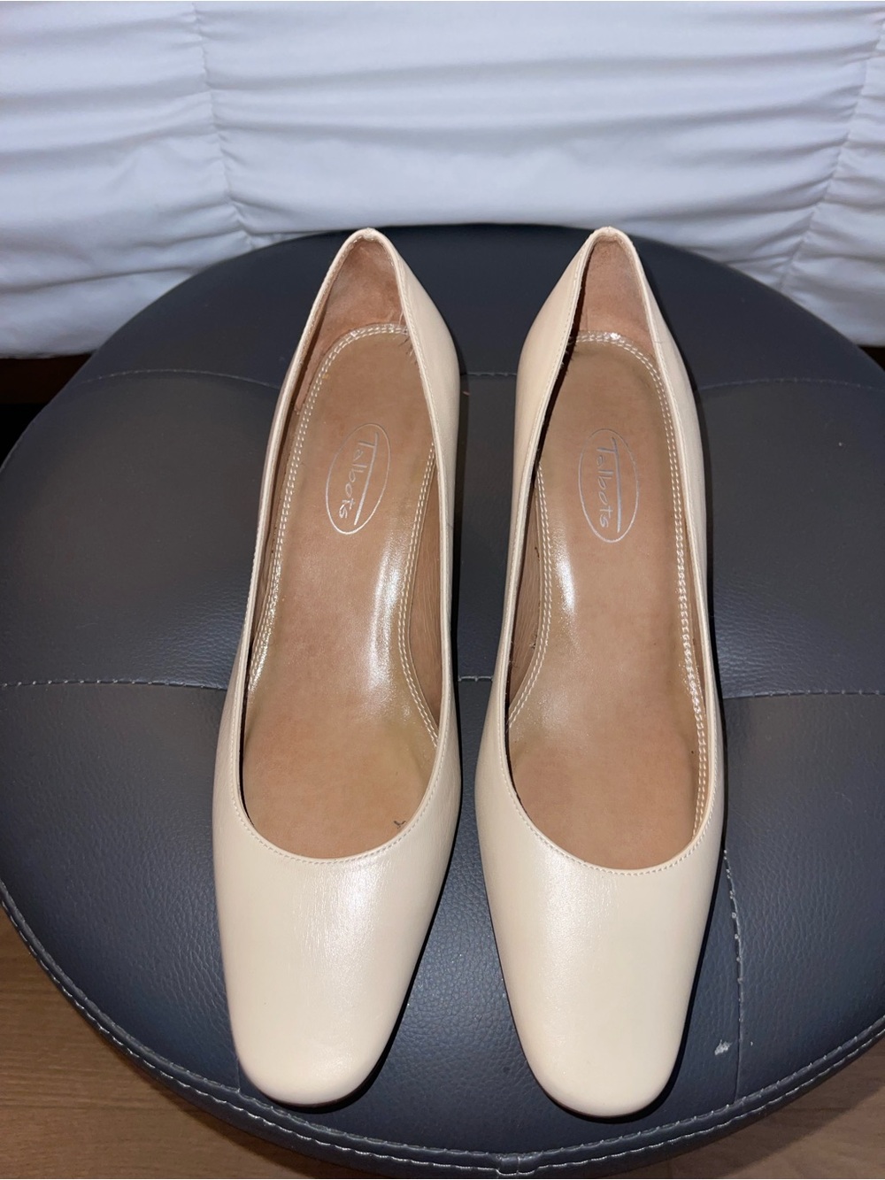 Talbots Cream Leather Round-Toe Heels